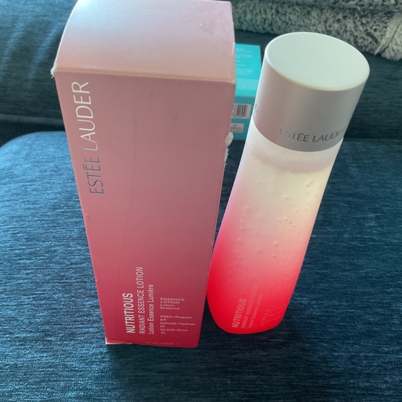 Estée Lauder Nutritious Radiant Essence Lotion NIB - Picture 2 of 4